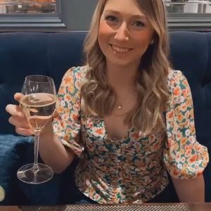 Floral puff sleeve top